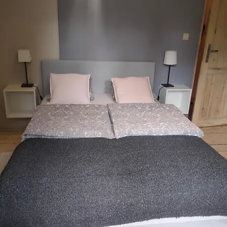 Marlove Apartament *